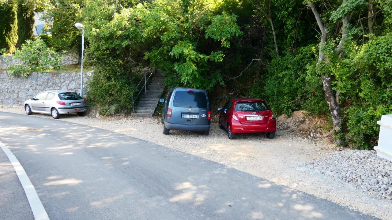 Pegazus Hotel Omisalj Bagian luar foto